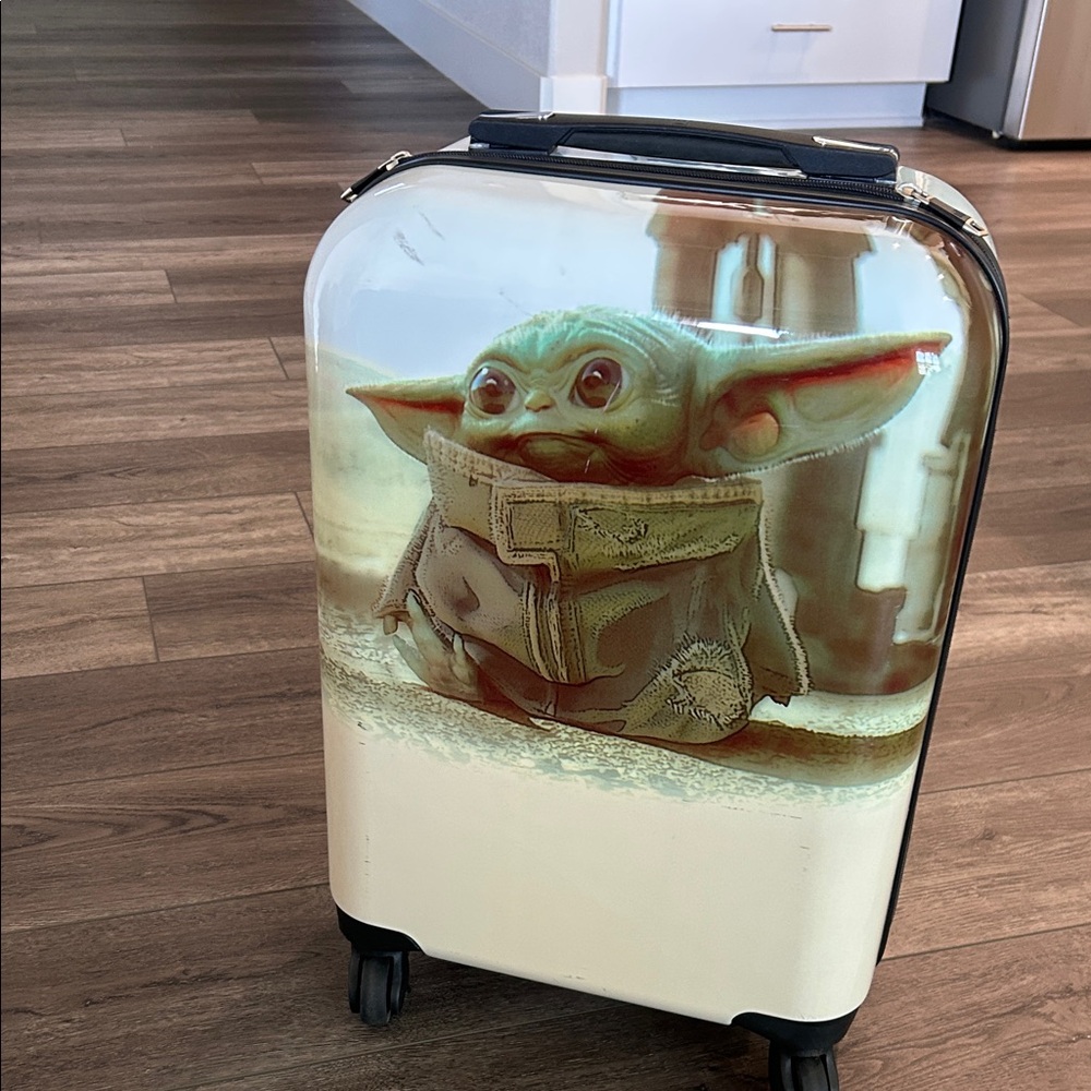 Baby Yoda kids’ luggage by Ful